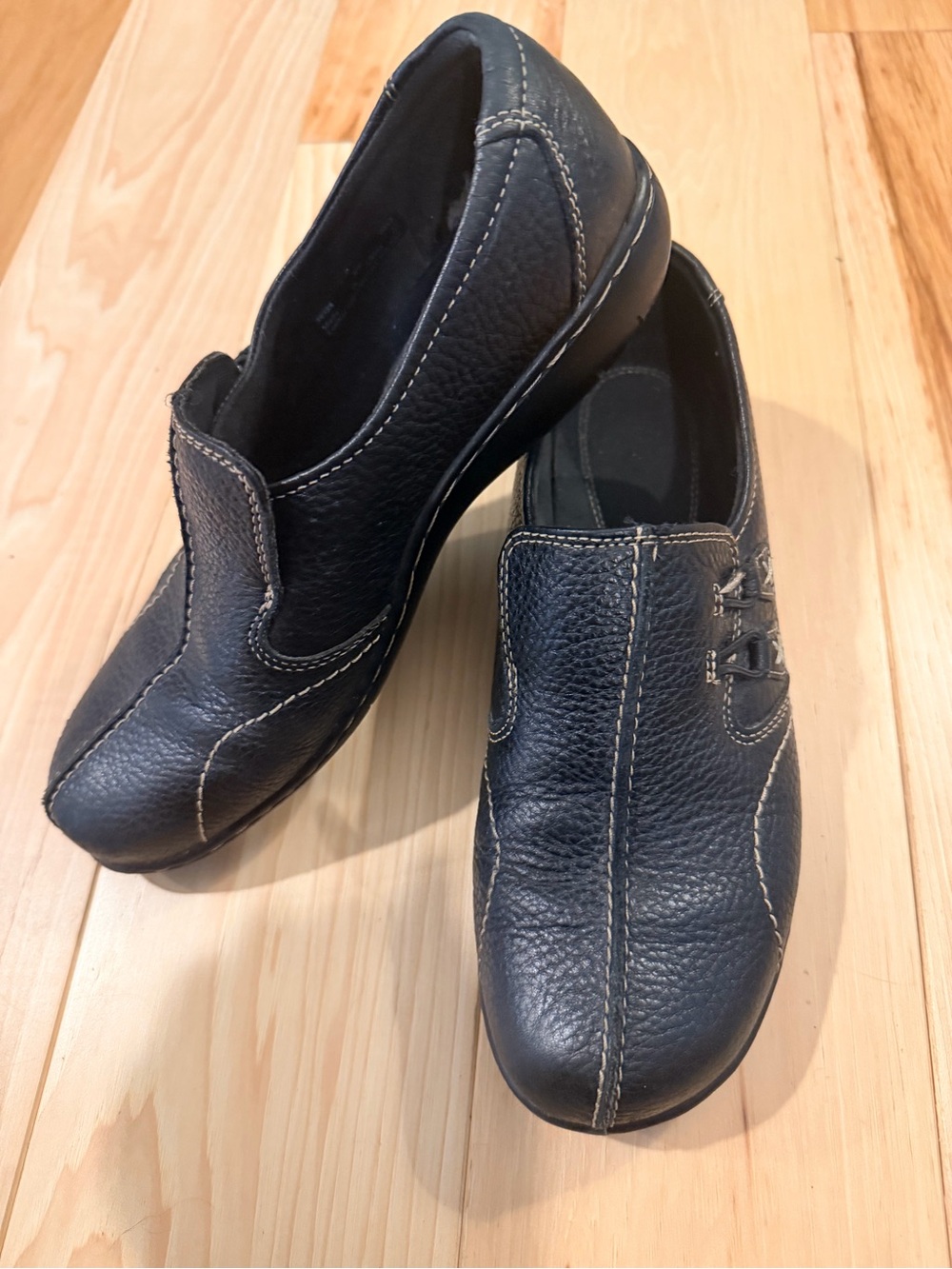 Clarks Un Loop Black Leather Slip-On Comfort Shoes - UK 8W /US Women's 9.5